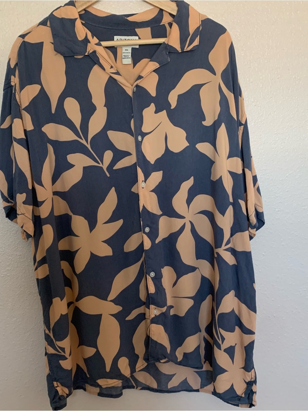 Arizona Jean Company Navy and Tan Floral Short Sleeve Button-Down - Picture 1 of 3
